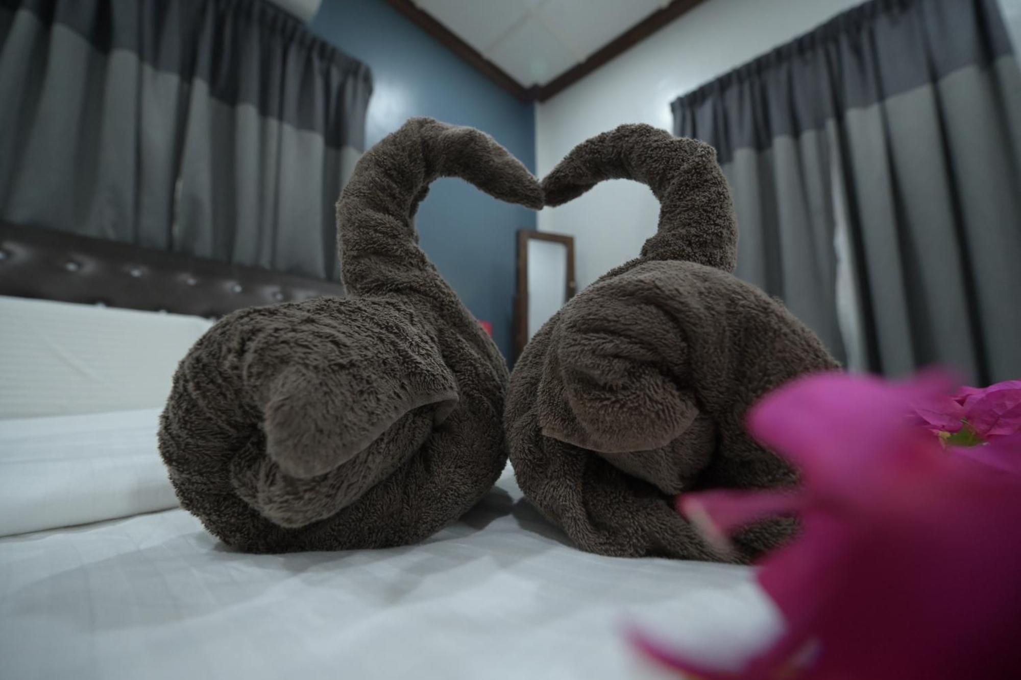 Kesedar Hotel Travel & Tours Sdn Bhd 话毛生 外观 照片
